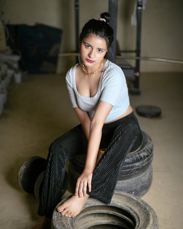 How Privacy is Maintained in Premium Escort Services Geeta bhawan call girl